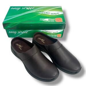 easy street Brown Slip-On Comfort Clogs